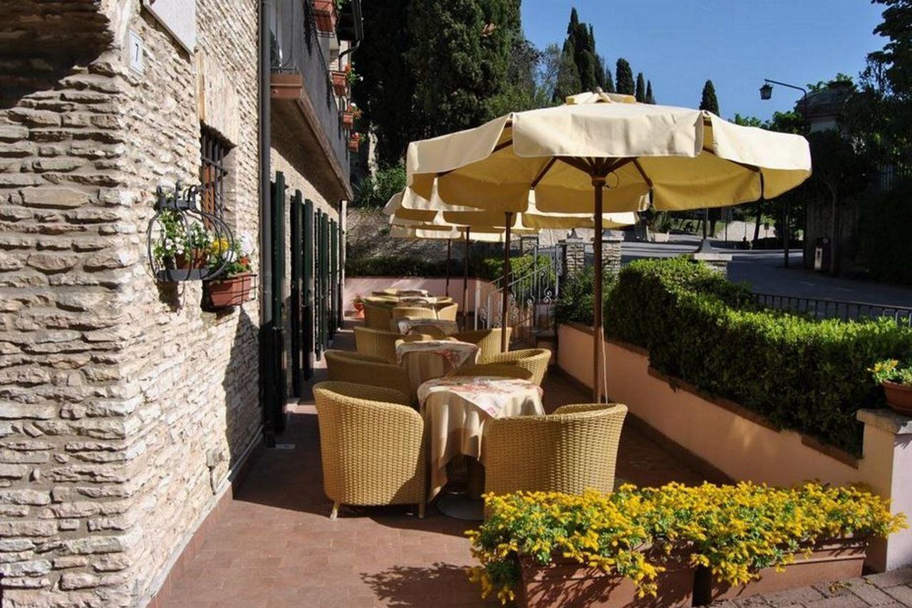 Hotel Meridiana Sirmione Exterior foto